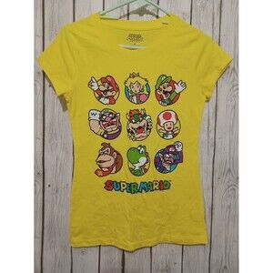 Graphic T-Shirt Super Mario (Nintendo) Yellow Adult Size Medium Characters